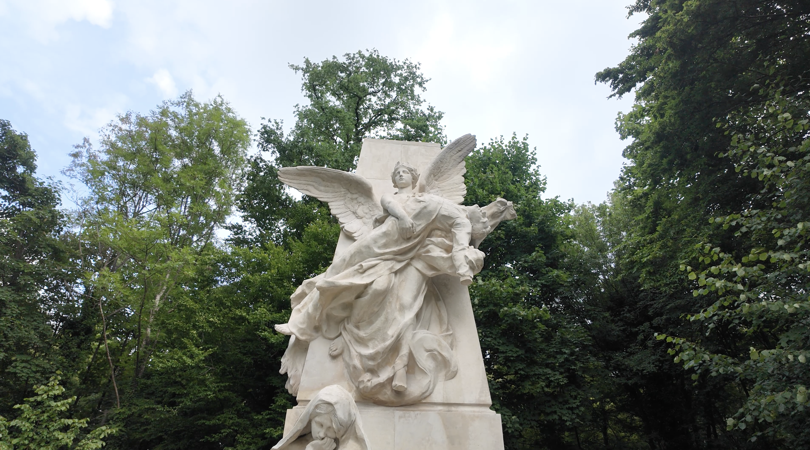 Château Chantilly : Échos du Passé
